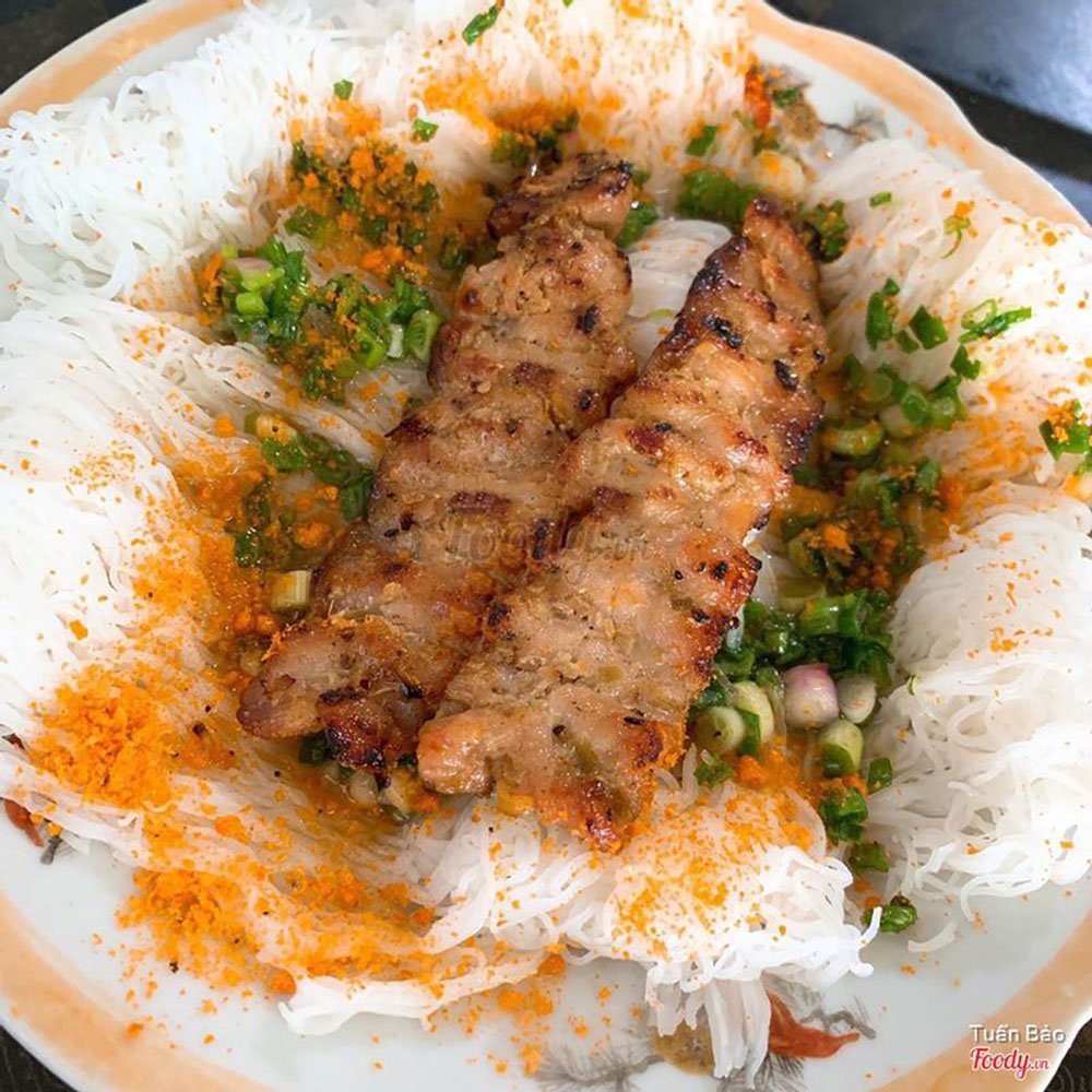 Bánh Hỏi Thịt Nướng Cô Hoa – Hương Vị Bánh Hỏi Gia Truyền Nức Tiếng Quang Trung